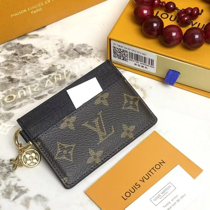 LV Wallets-2166