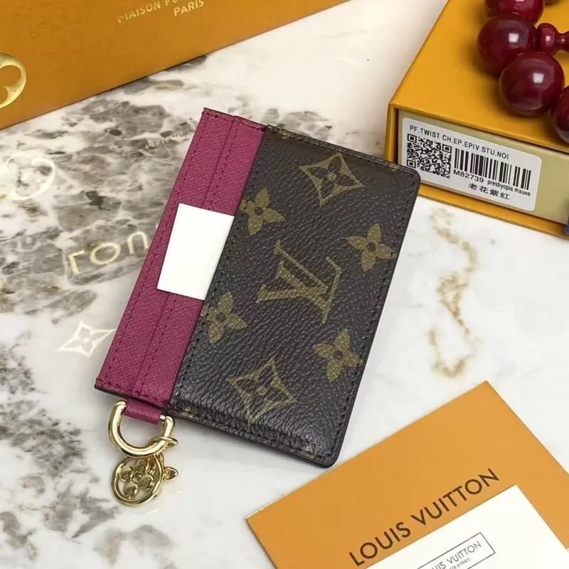 Alternative view of LV Wallets-2170