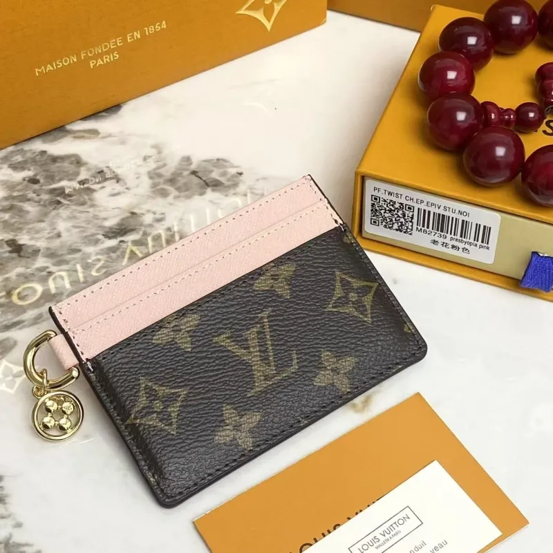 LV Wallets-2171