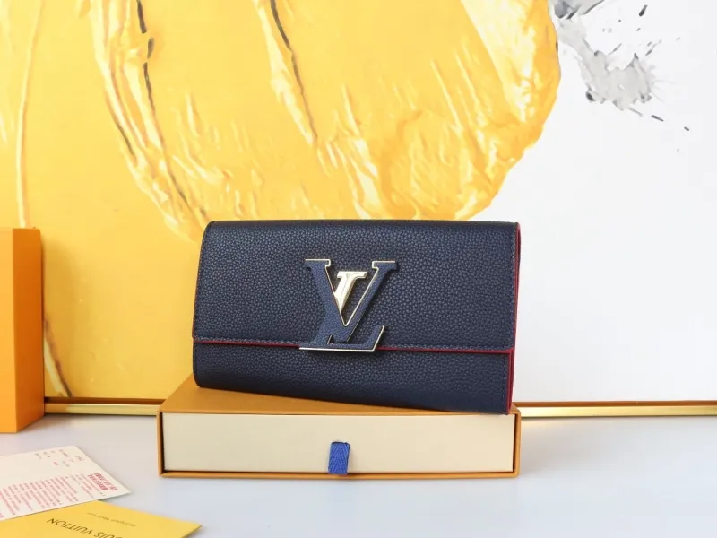 LV Wallets-2180