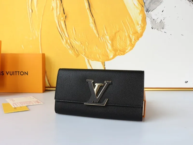Alternative view of LV Wallets-2182