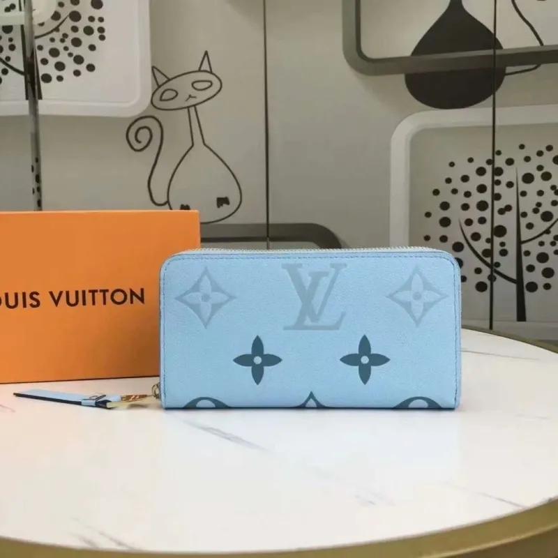 LV Wallets-2192