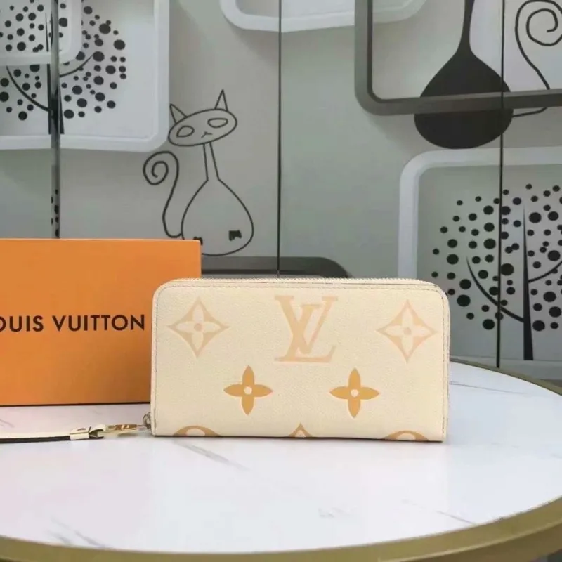 LV Wallets-2193