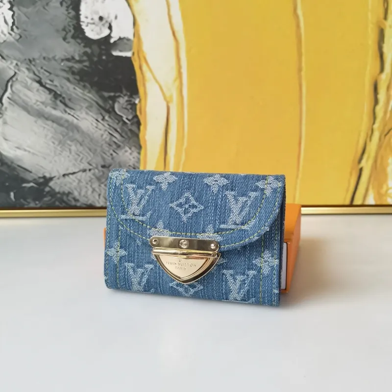 LV Wallets-2196