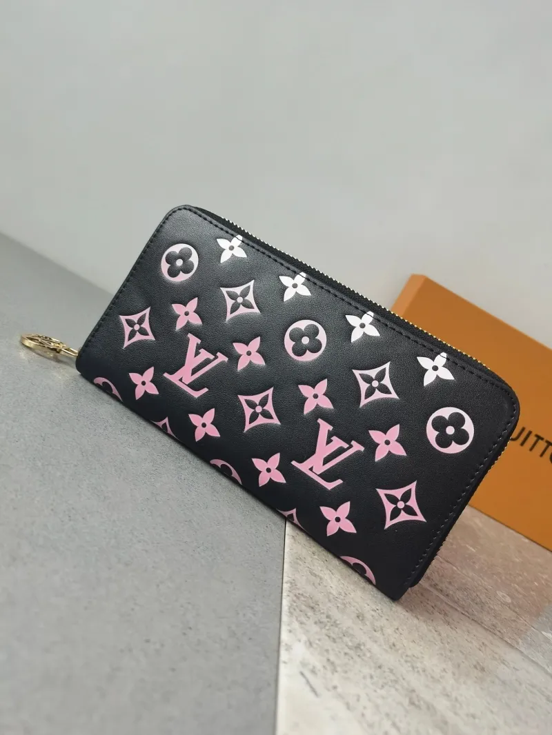 LV Wallets-2203