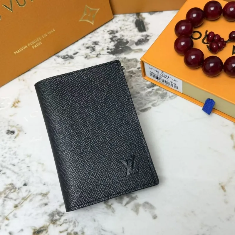 LV Wallets-2218