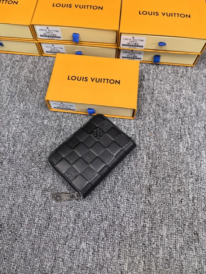 Alternative view of LV Wallets-2222