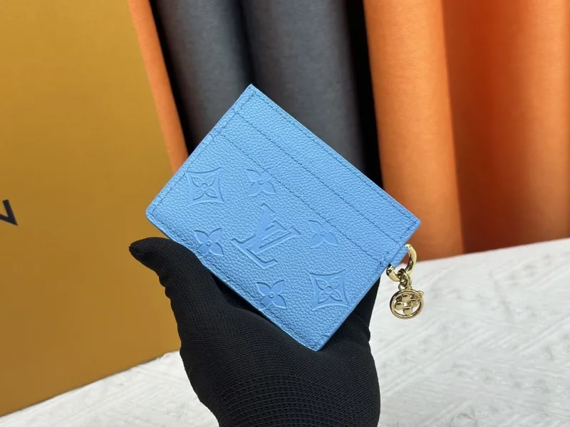 Alternative view of LV Wallets-2247