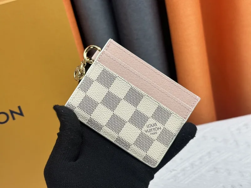 LV Wallets-2248