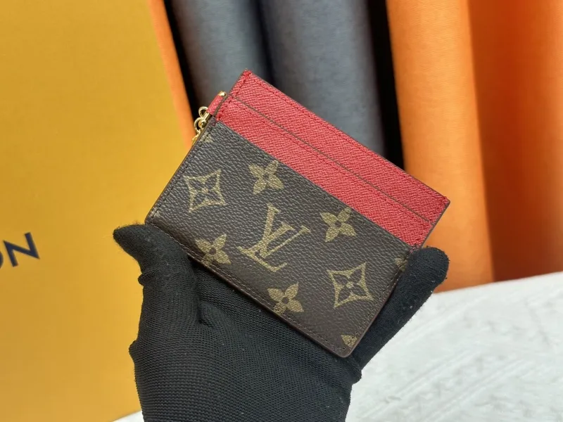 LV Wallets-2249