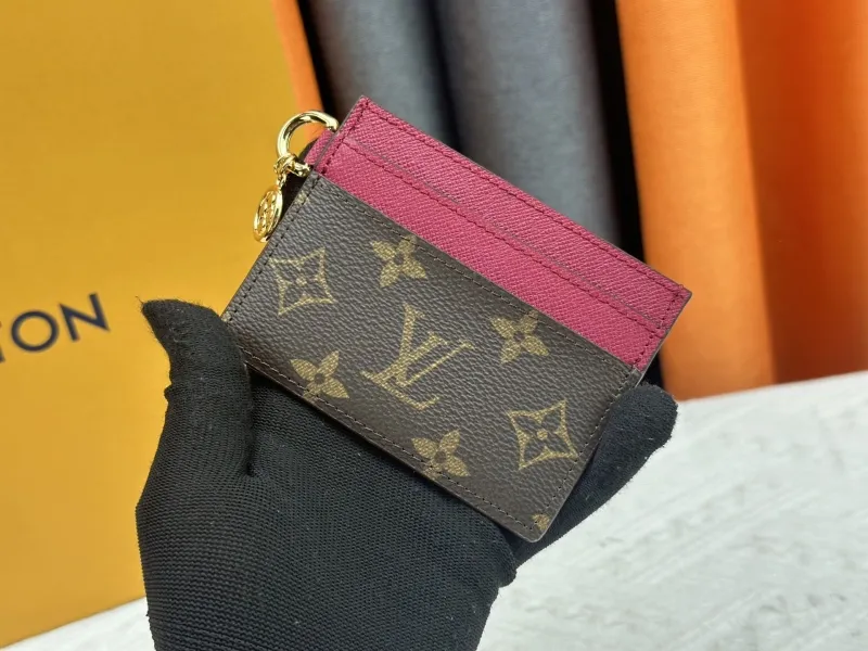 LV Wallets-2250