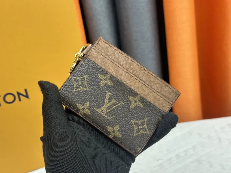 LV Wallets-2251