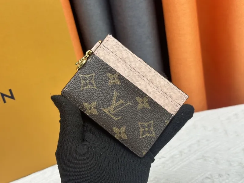 LV Wallets-2254