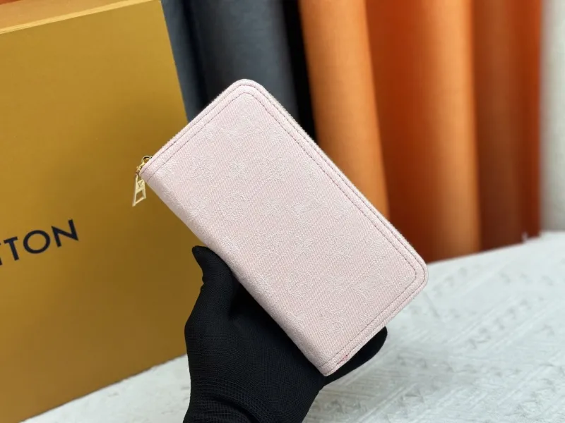 LV Wallets-2255