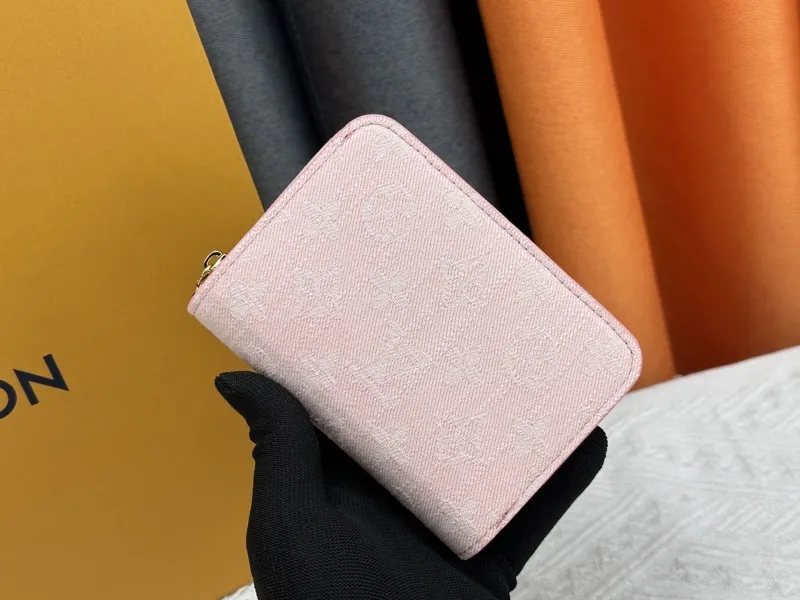 LV Wallets-2256