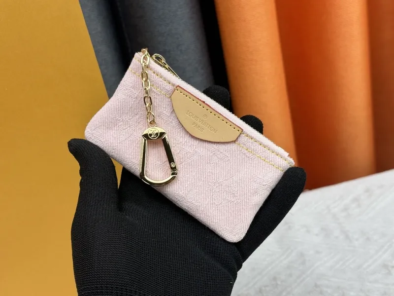 LV Wallets-2259