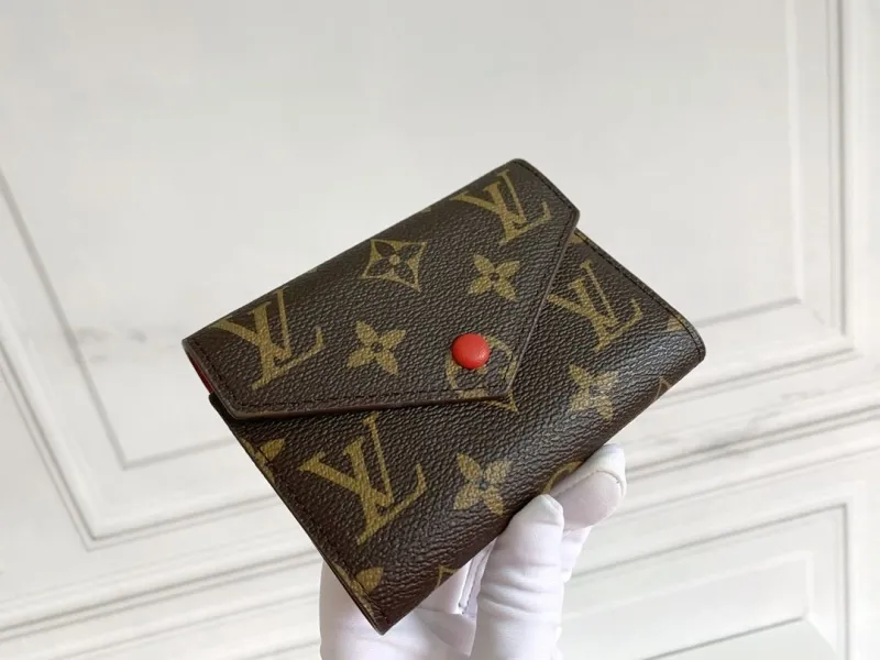 LV Wallets-2295