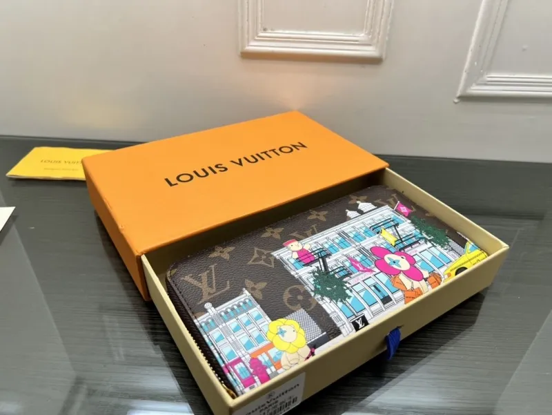 LV Wallets-2329
