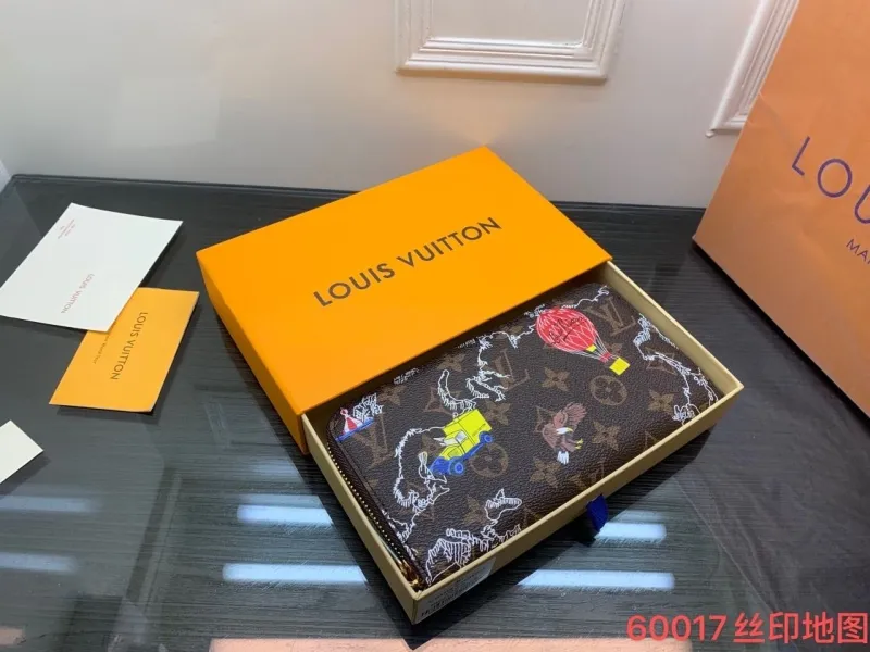 LV Wallets-2334