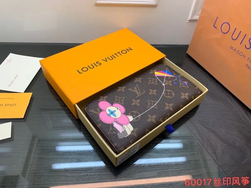 LV Wallets-2336