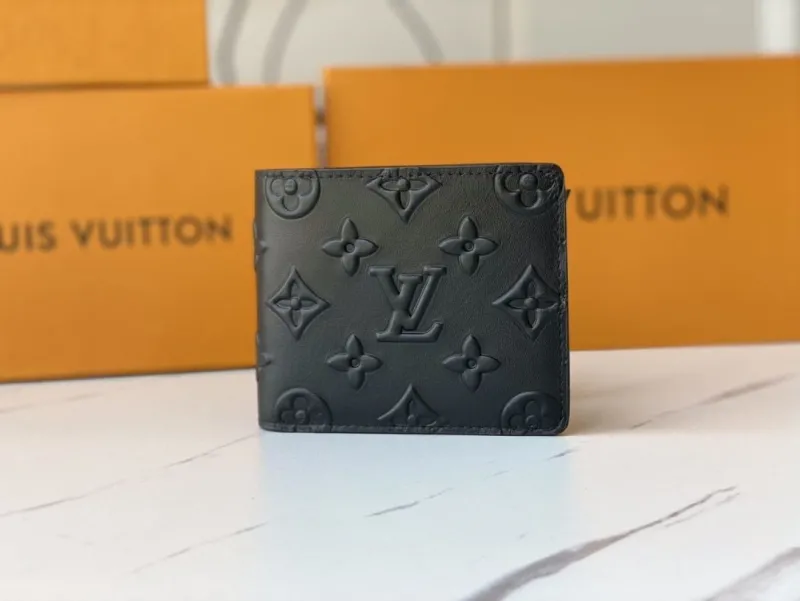 LV Wallets-2350