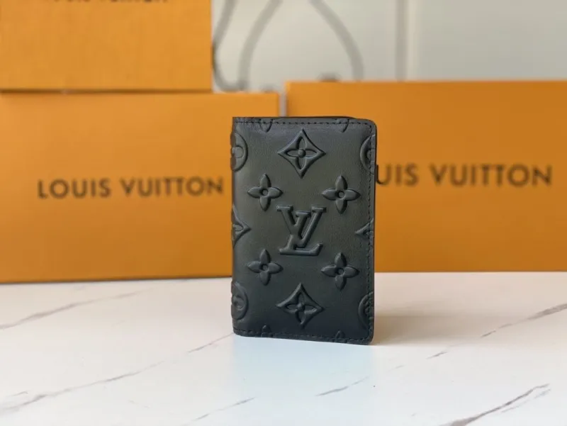 LV Wallets-2351