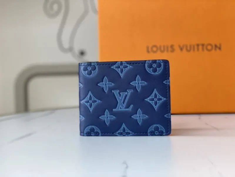 LV Wallets-2354