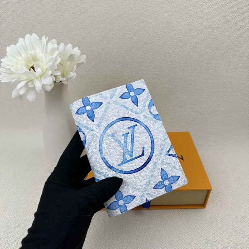 LV Wallets-2385