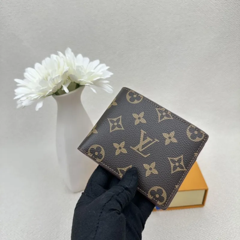 LV Wallets-2395