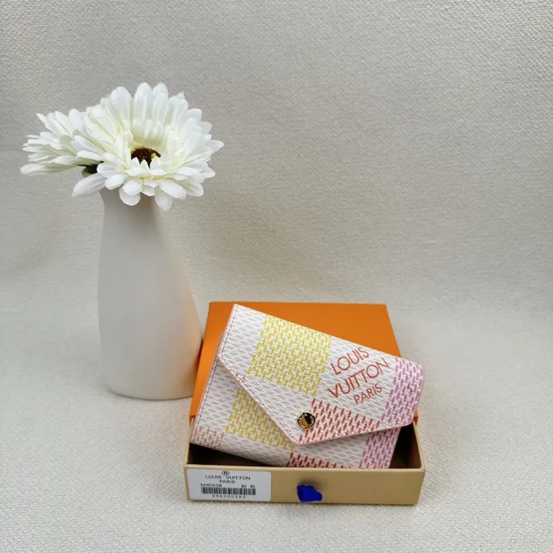 LV Wallets-2404