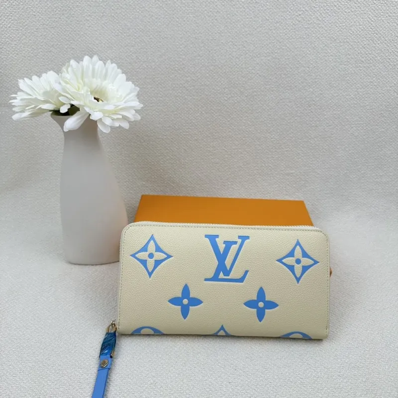 LV Wallets-2411
