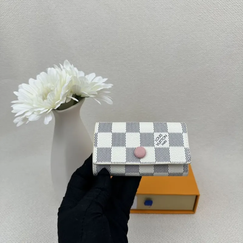 LV Wallets-2421