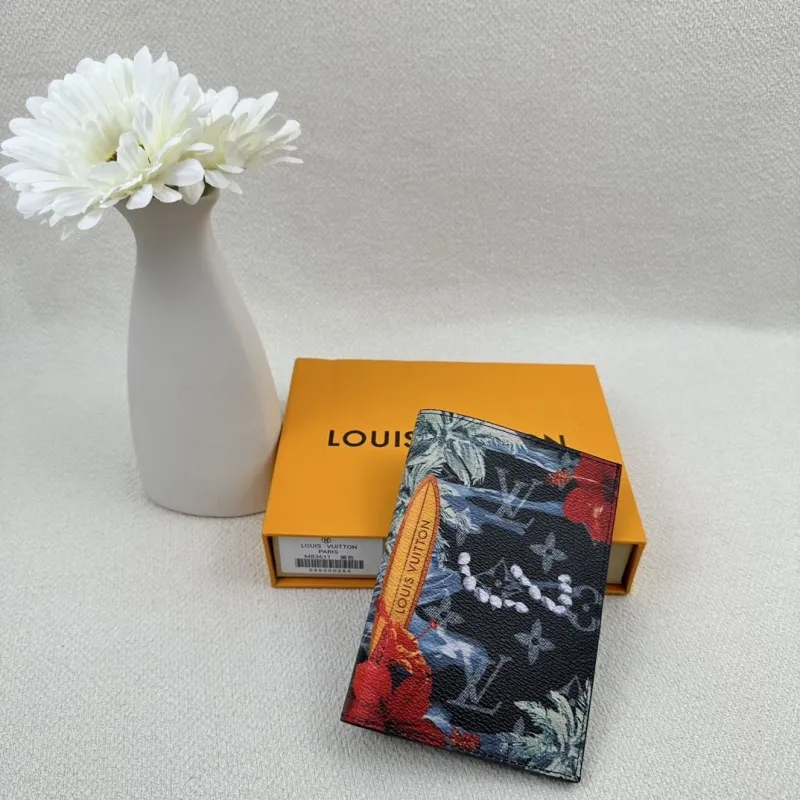 LV Wallets-2439