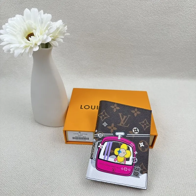 LV Wallets-2443