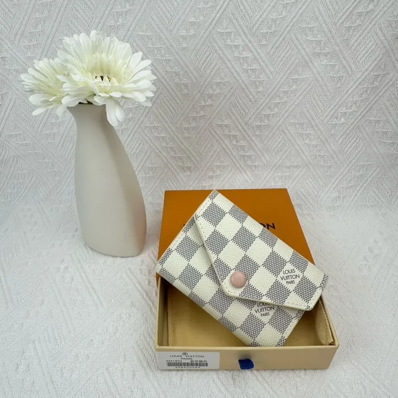 LV Wallets-2453