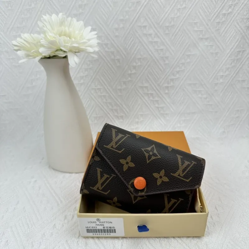 LV Wallets-2456