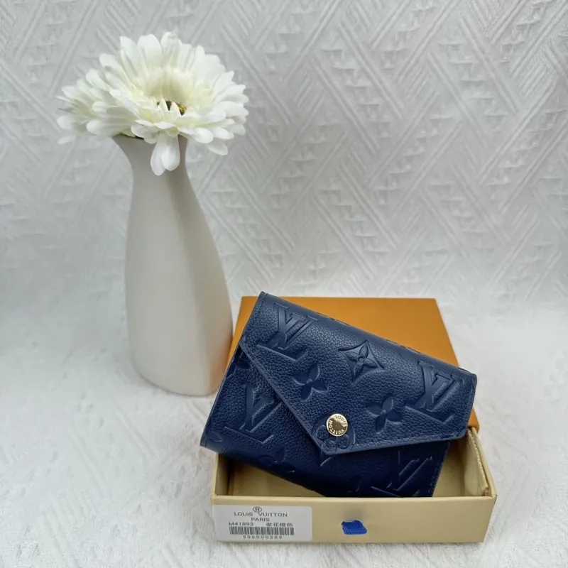 LV Wallets-2465