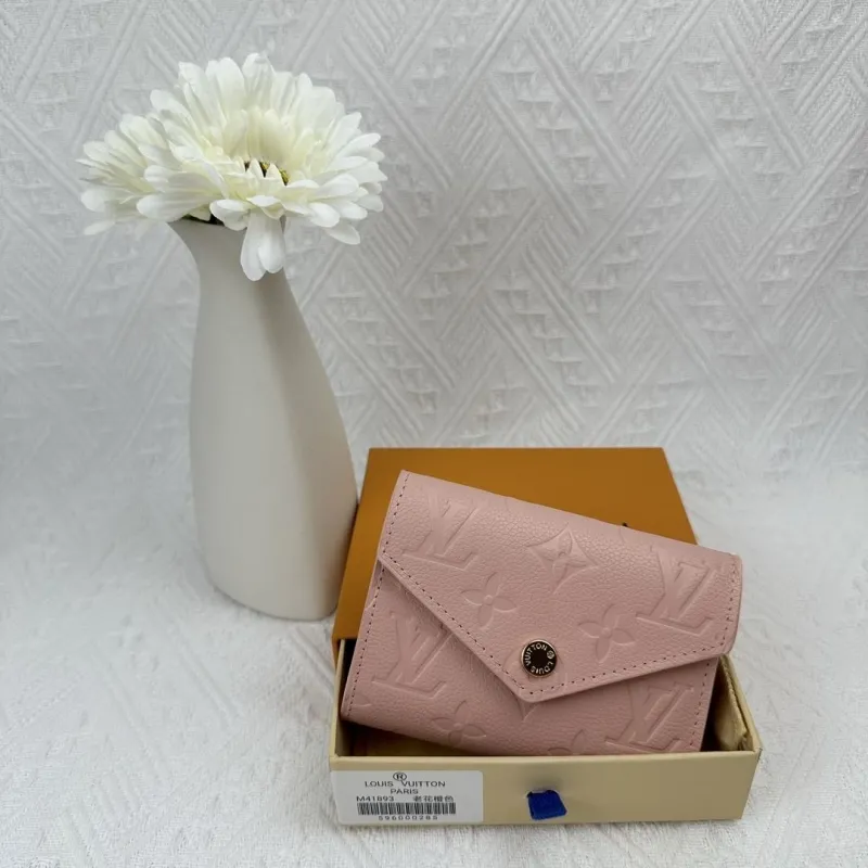 LV Wallets-2467