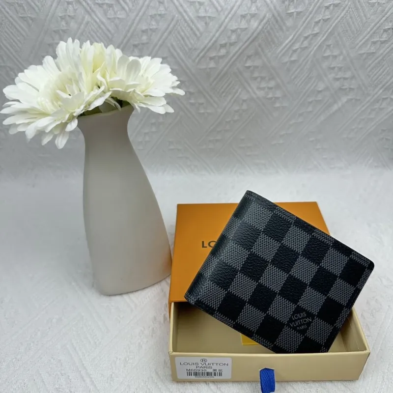 LV Wallets-2468