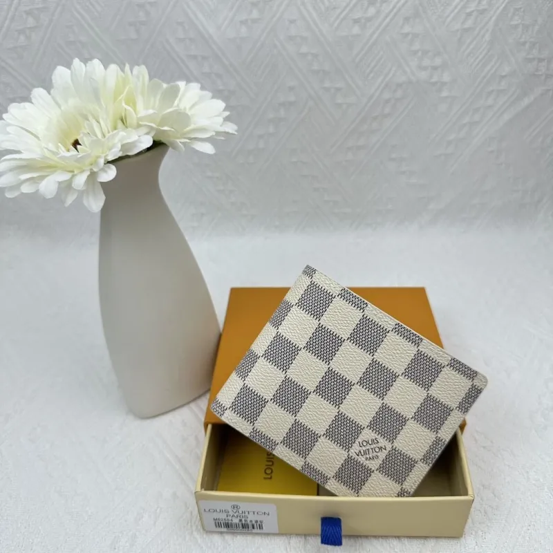 LV Wallets-2475
