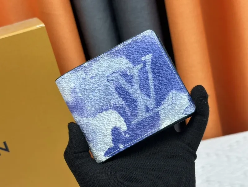 LV Wallets-2514