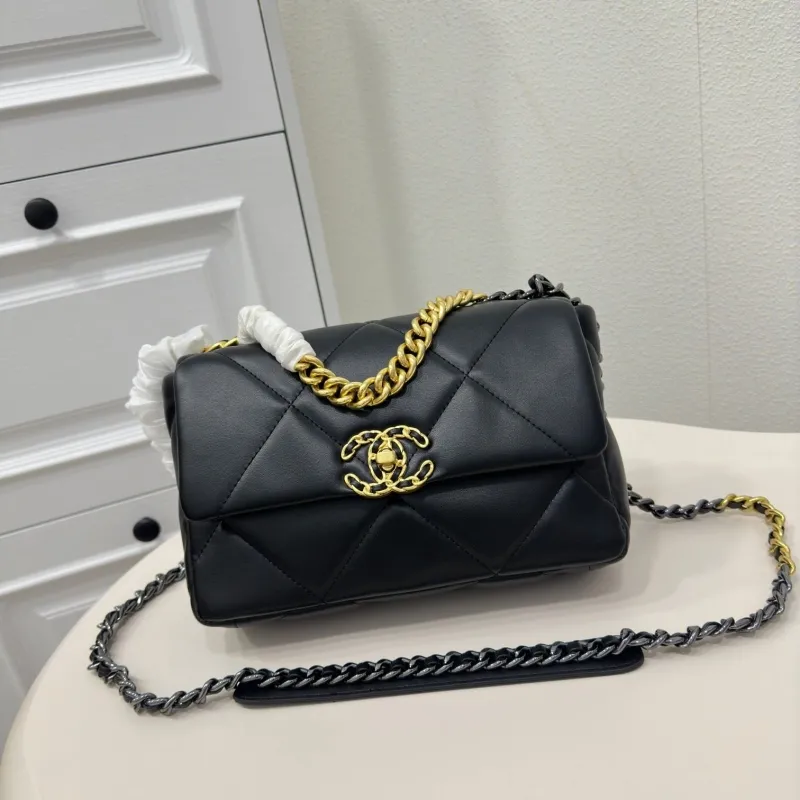 Chanel 19 Bags-7