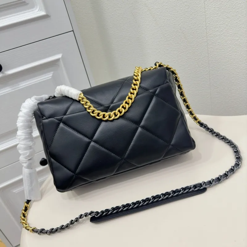 Chanel 19 Bags-8 - Image 3