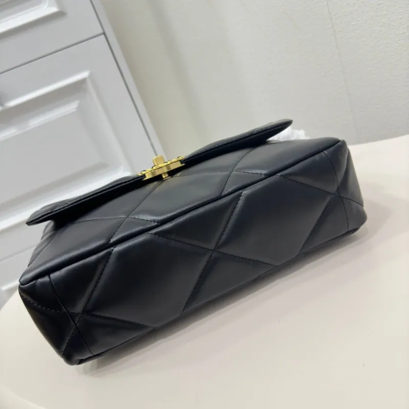 Chanel 19 Bags-8 - Image 5