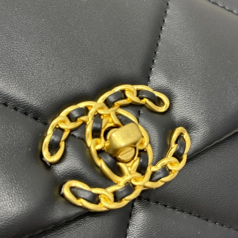 Chanel 19 Bags-8 - Image 6