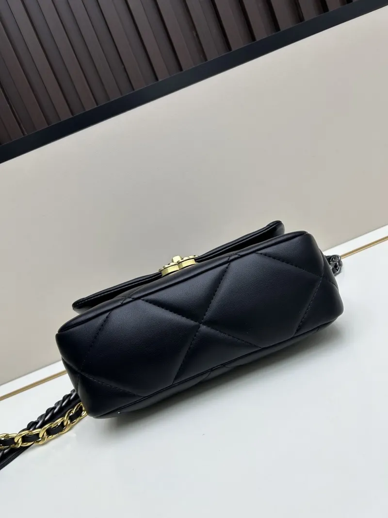Chanel 19 Bags-11 - Image 6