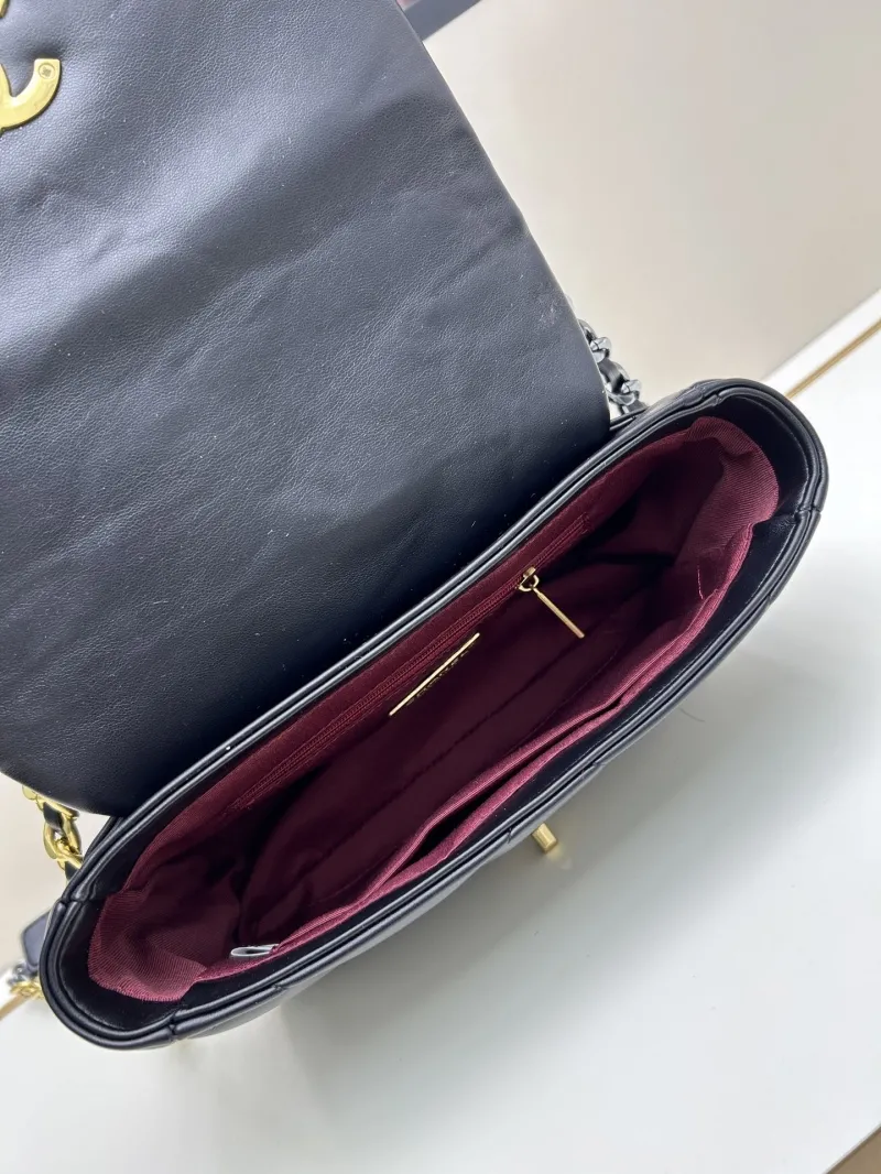 Chanel 19 Bags-11 - Image 7