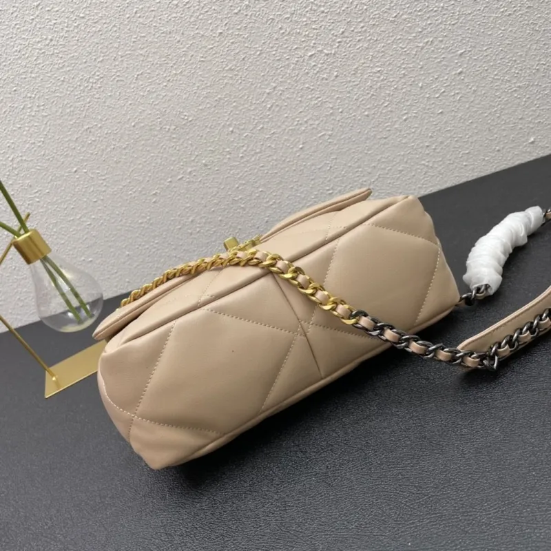 Chanel 19 Bags-14 - Image 7