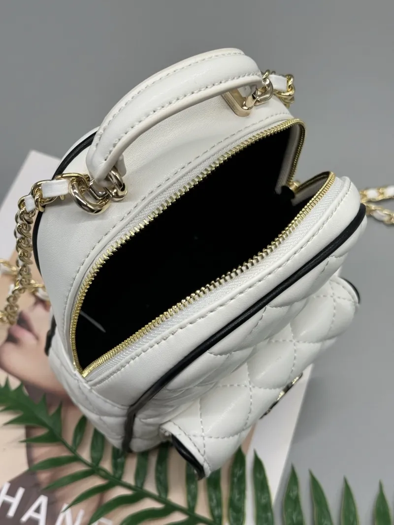 Chanel Backpacks-16 - Image 5