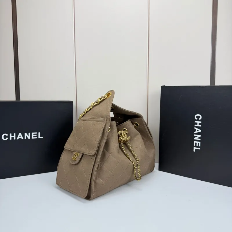 Alternative view of Chanel Bucket Bags-10